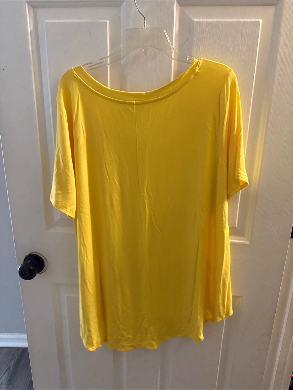 Zenana Outfitters Bright Yellow V-Neck Short Sleeve Top - Picture 3 of 4